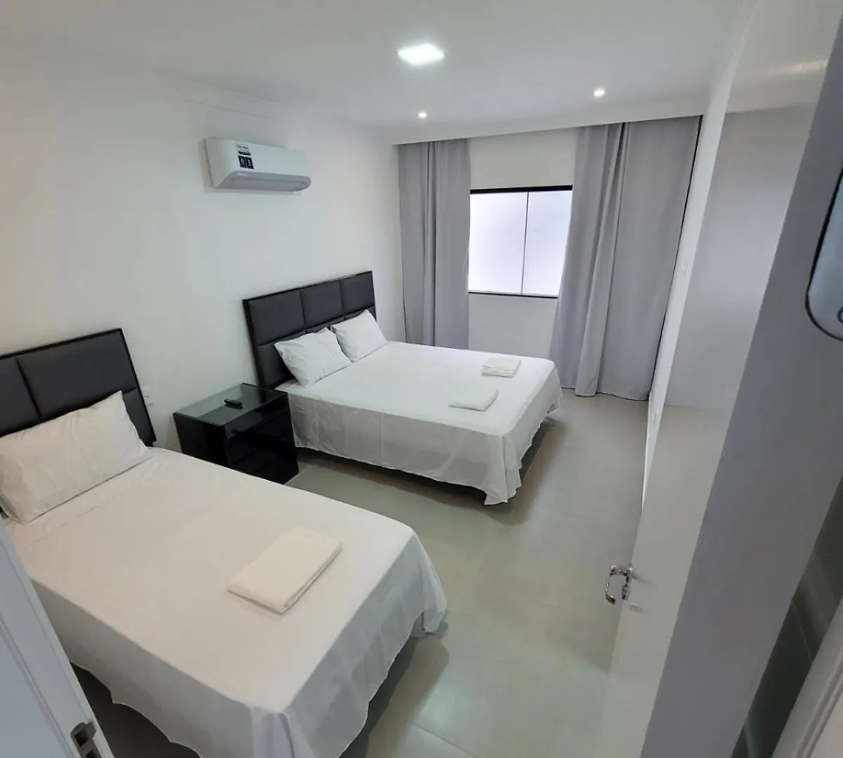 Habitación en casa particular Duplex 3 Suites Ar Wifi E Vista Total Da Orla Porto Seguro Brasil